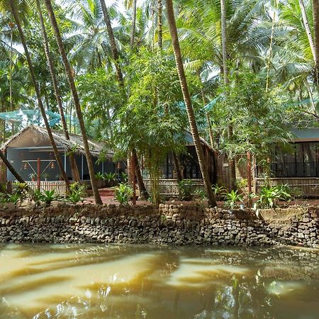 Palm Trees Ayurvedic Heritage Patnem Beach Exterior foto