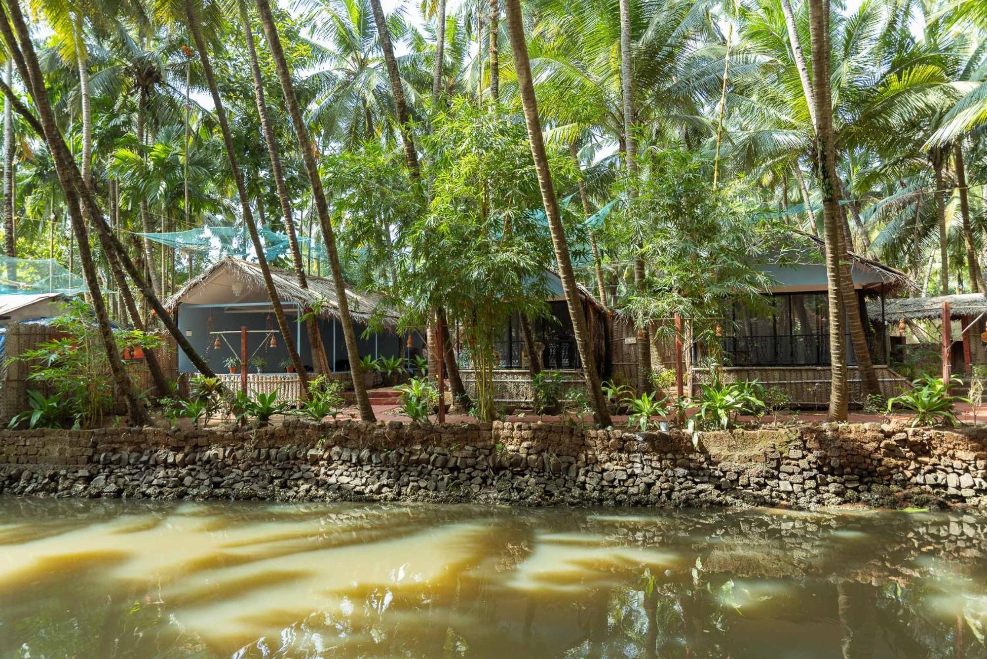 Palm Trees Ayurvedic Heritage Patnem Beach Exterior foto